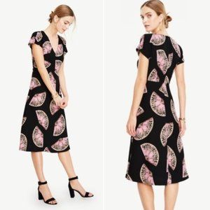 Ann Taylor Dancing Fan V-Neck Midi Dress Size 4
